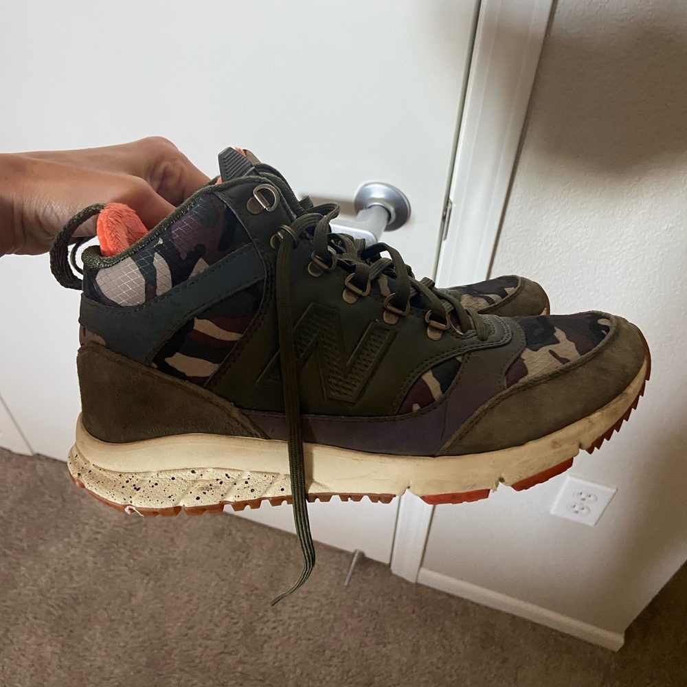 New Balance Sneaker Boot